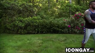 Older athlete Hugh Hunter wants to bang that perfect ass