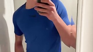 Baited hot longhaired guy jerkoff on toilet - ThisVid.com