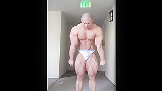 Ping Yunlong Posing Session