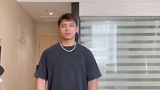 287 Asian Bodybuilder plays with his ass