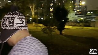 O MACHO CASADO FOI FUMA UMA ERVA NA PRA&Ccedil;A E DEU TES&Atilde;O E ACABOU PEGANDO O MORADOR DE RUA E GANHANDO LEITADA NO RABO &lpar; TESAER &rpar;