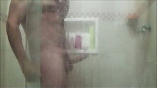 Gente&excl; Meu tio est&aacute; hospedado aqui e olha o que filmei ele fazendo&excl;