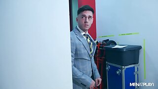 A Helping Hand (Cristian Sam, Manuel Reyes)