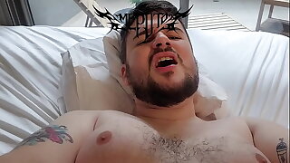 Ursinho dando o rabo no pelo pro macho punk