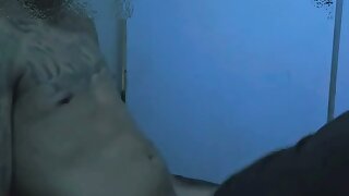 Traficante tatuado com fome de cu