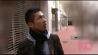 &lpar;1&sol;3&rpar;Hanging out with  guy in the city&excl; Of course&comma; we also get up close and personal with eroticism&excl;