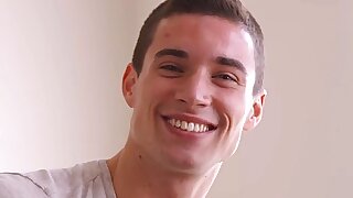 Nice cumshot, amazing smile