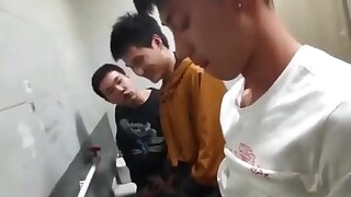Males are pissing in the toilet 7.