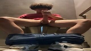 Sexy light-skinned young bul beating his dick - ThisVid.com