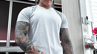 333 Singaporean hottie Titus Low