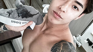 297 Singaporean hottie Titus Low