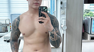 195 Singaporean hottie Titus Low