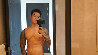 181 Singaporean hottie Titus Low