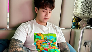 135 Singaporean hottie Titus Low