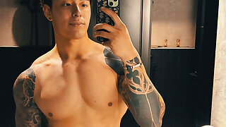 15 Singaporean hottie Titus Low