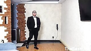 TBF Muscle King Strips, Pumps and Oils Up with Romeo PREVIEW