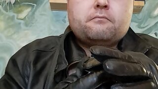 Jerk off for the first time with leather gloves