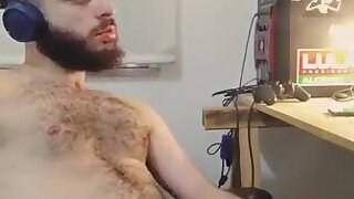 Hot arab otter cums with headphones on