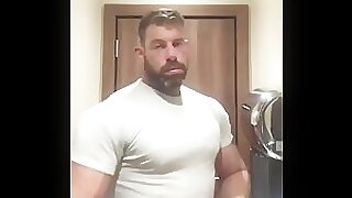 Who TF is this? I need this man in my life!