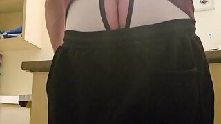 I show my sagger in bathroom