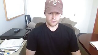 Straight dad jerks off and cums in his office while his wife is away.